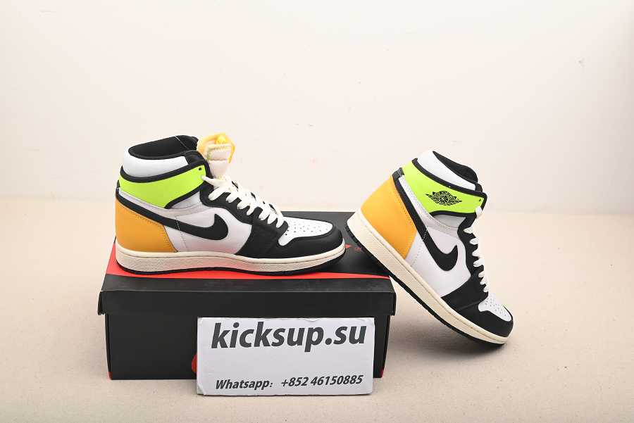 Nike Air Jordan 1 Retro High White Black Volt University Gold555088-118
