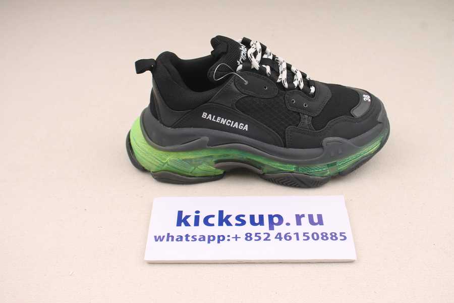 Ba1enc1aga Triple S Black Yellow Fluo STYLE 541624 W09ON 1047
