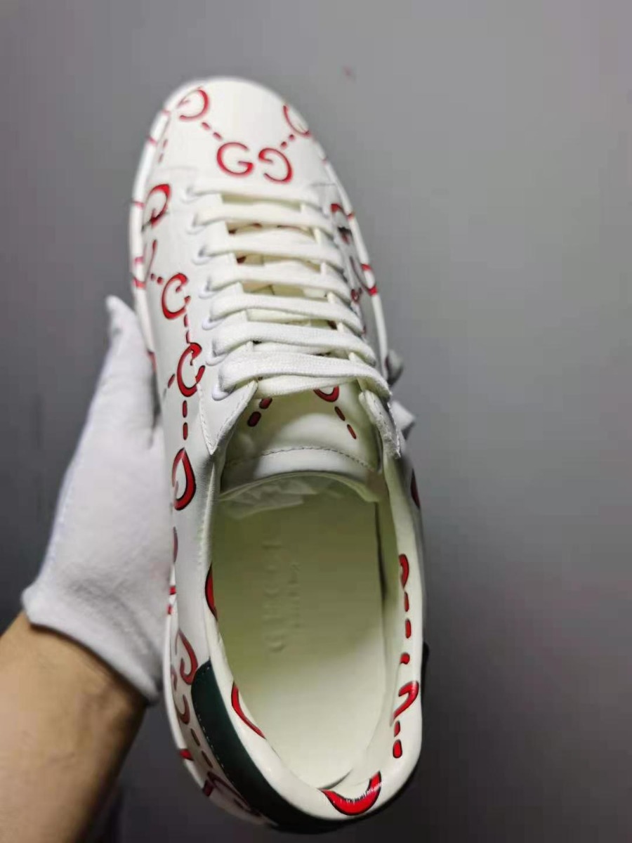 Gvcci SNEAKER 20210112