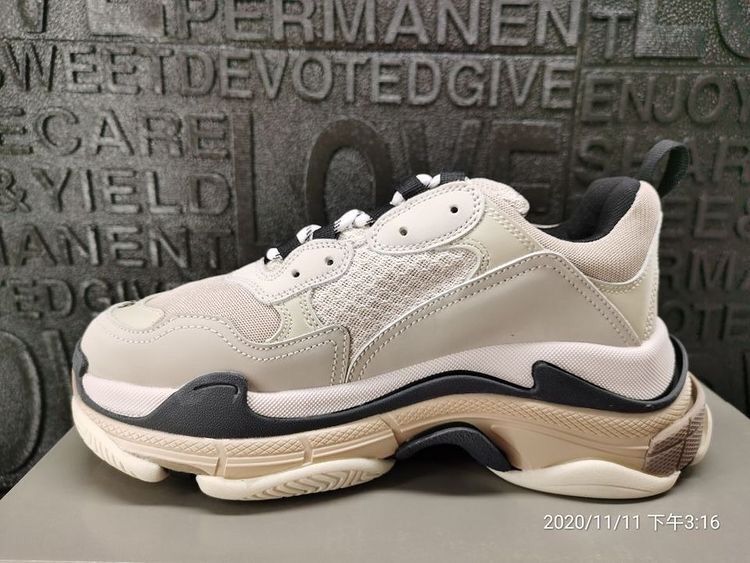 Ba1enc1aga Triple S 20210316