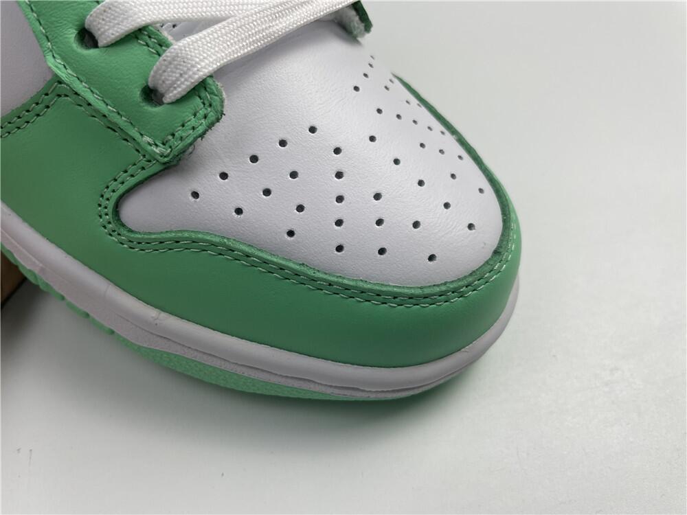 Nike Dunk Low Green Glow  DD1503-105